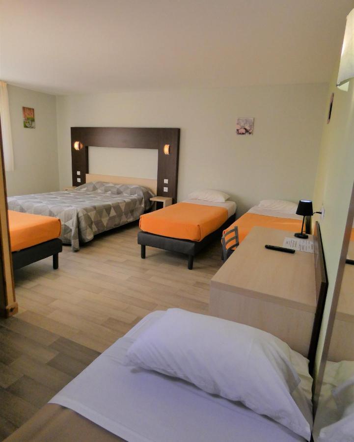 Hotel Azur Saint Junien Cit'Hotel Exteriör bild