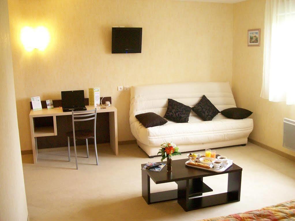 Hotel Azur Saint Junien Cit'Hotel Exteriör bild